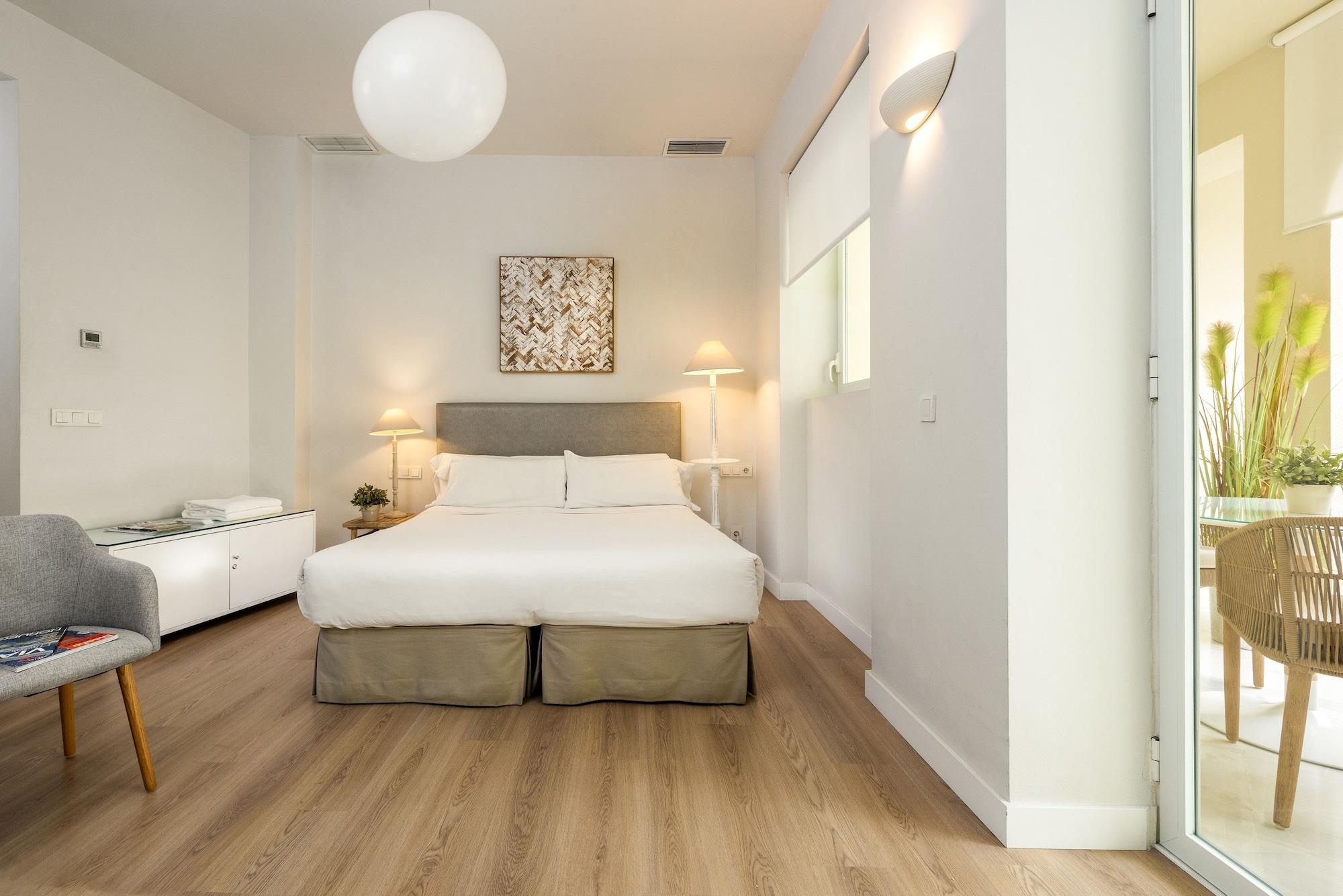 Suites Sevilla Plaza Екстер'єр фото