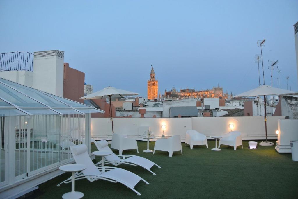 Suites Sevilla Plaza Екстер'єр фото