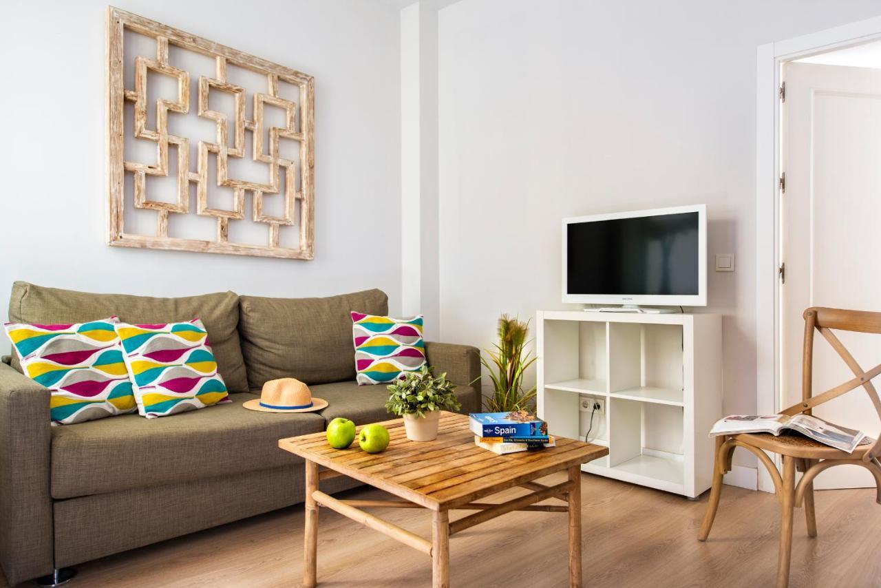 Suites Sevilla Plaza Екстер'єр фото