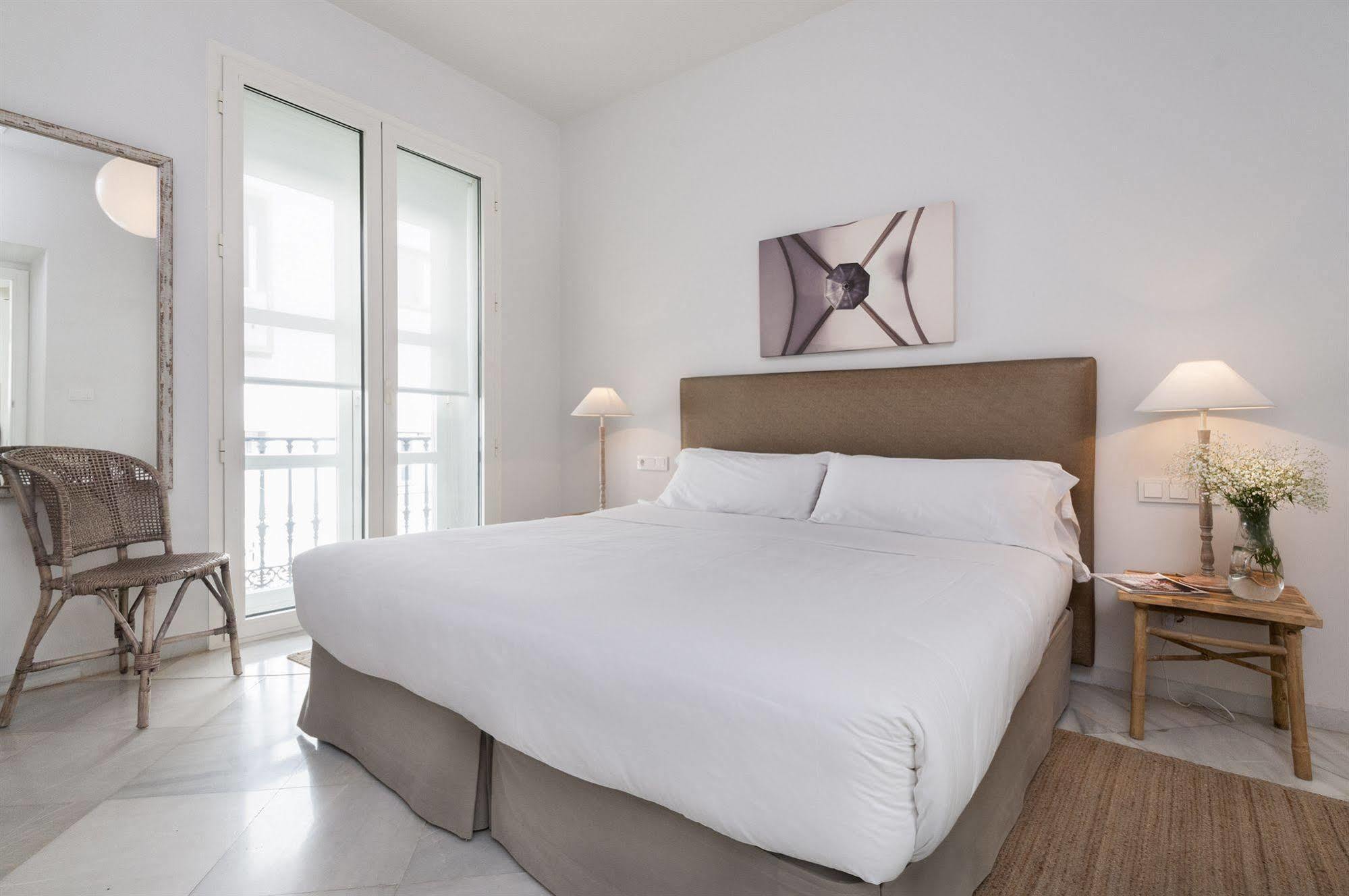 Suites Sevilla Plaza Екстер'єр фото